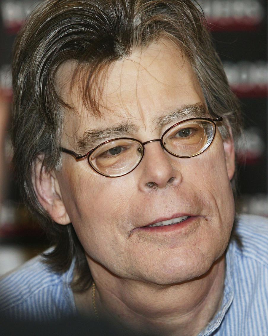 Стивен Кинг празднует день рождения. Пора познакомиться с самыми главными его книгами