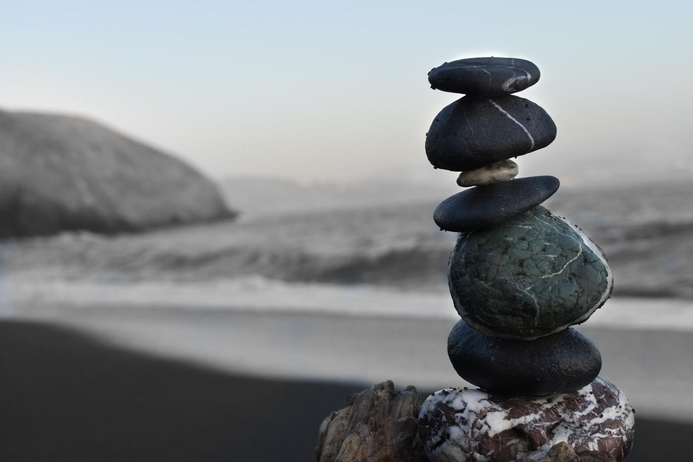 Mindfulness-медитация опирается на нейронауку и включает инструменты работы с вниманием.