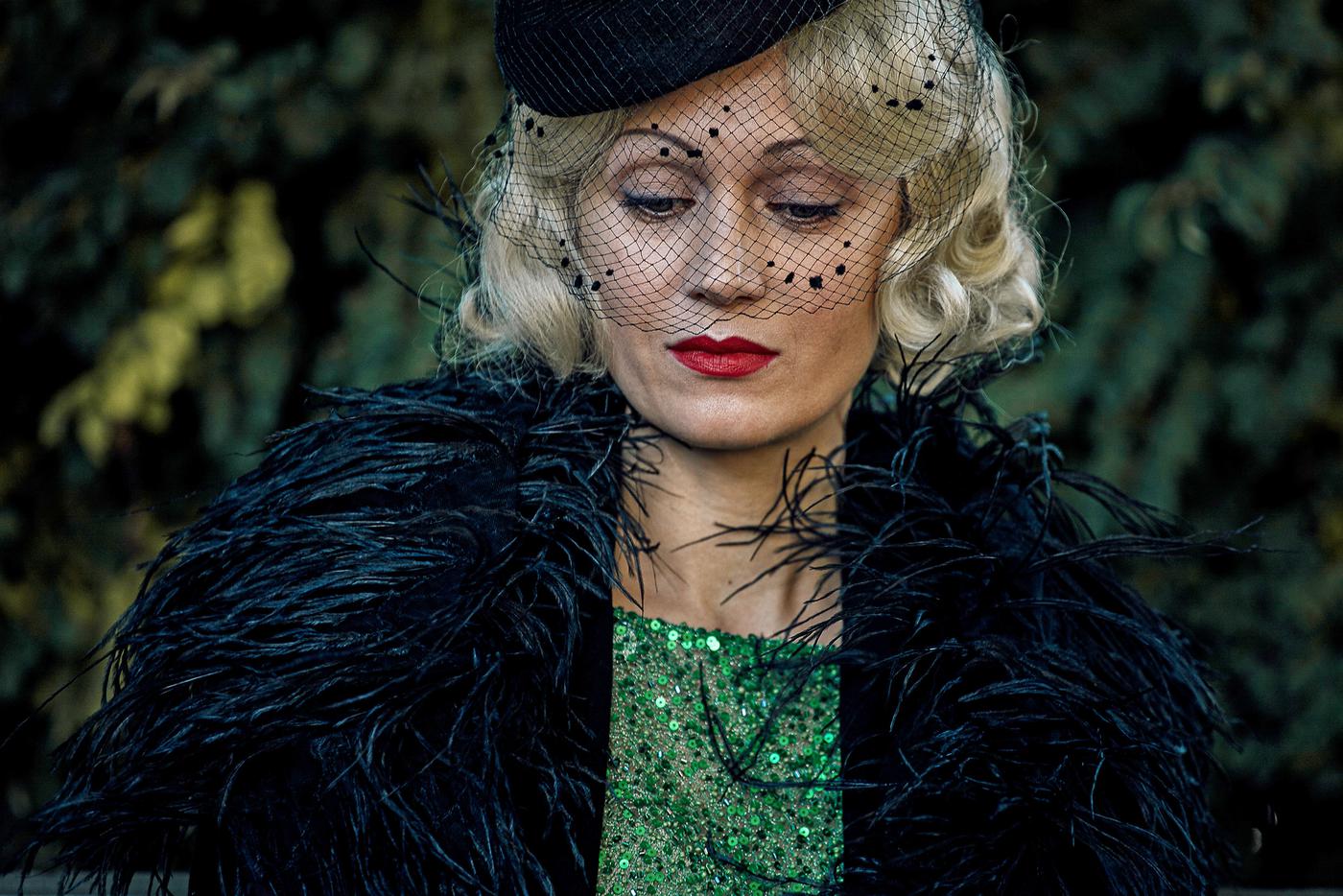 Виктория Исакова сыграла Марлен Дитрих.