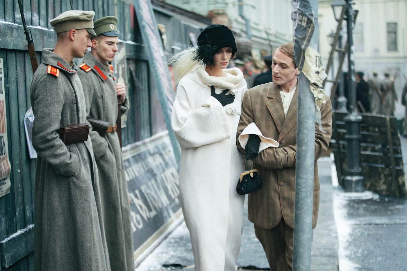 Вера Холодная в исполнении Паулины Андреевой.