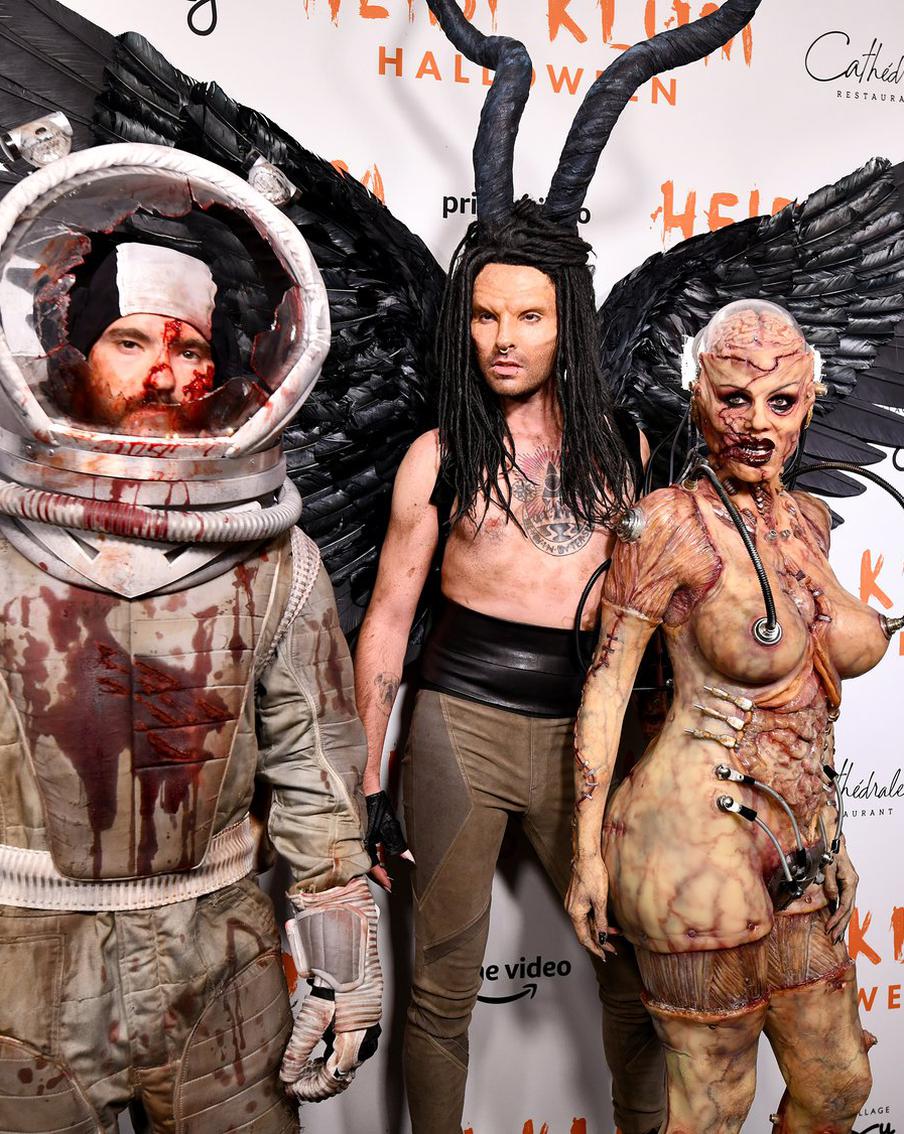 Лучшие костюмы знаменитостей на Хэллоуин. Вдохновляемся и готовим свой образ для вечеринки