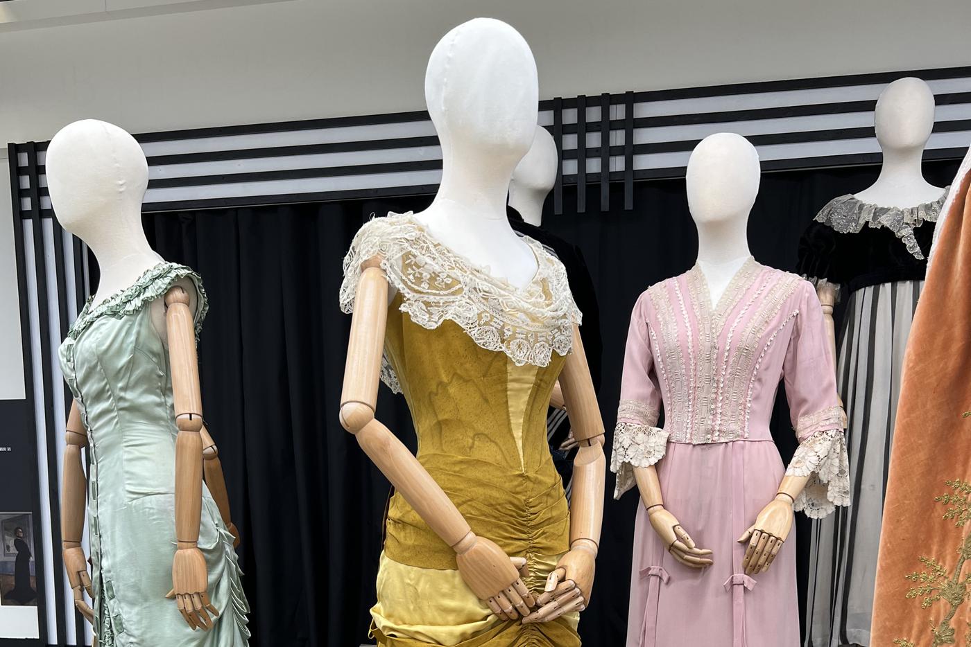 Театральные костюмы.