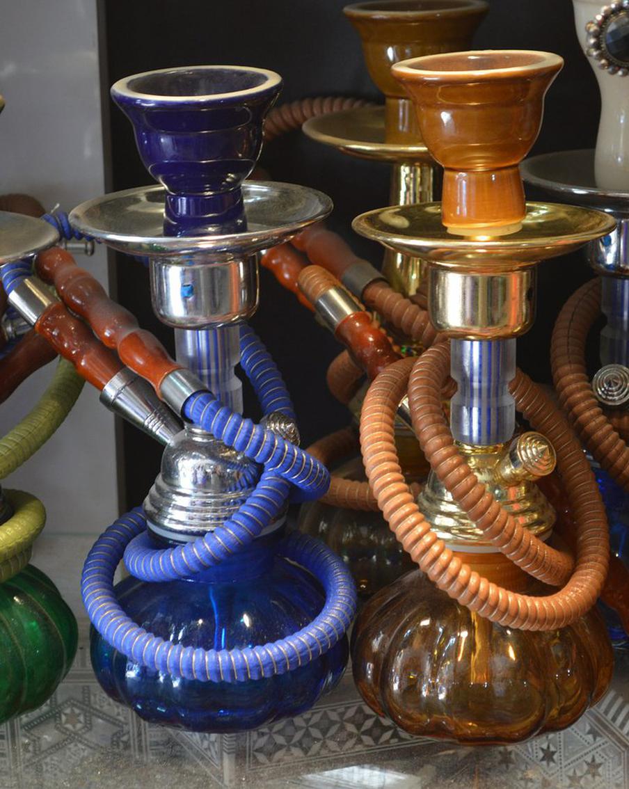 Из-за нарушения антиковидных мер опечатали очередную кальянную в Москве