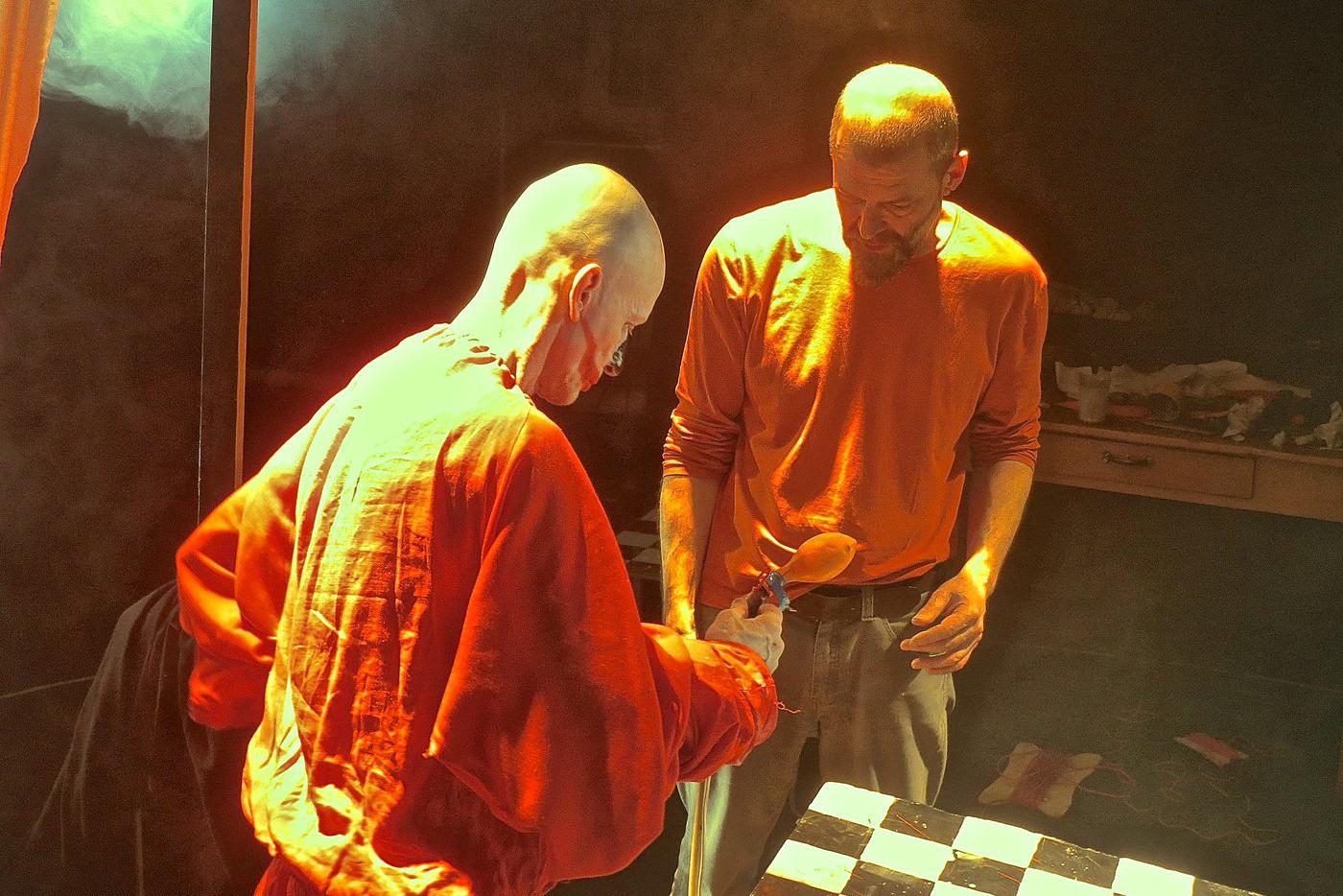 "Перформанс – это очень сложный жанр: быть как есть на сцене, в настоящем времени, здесь и сейчас".