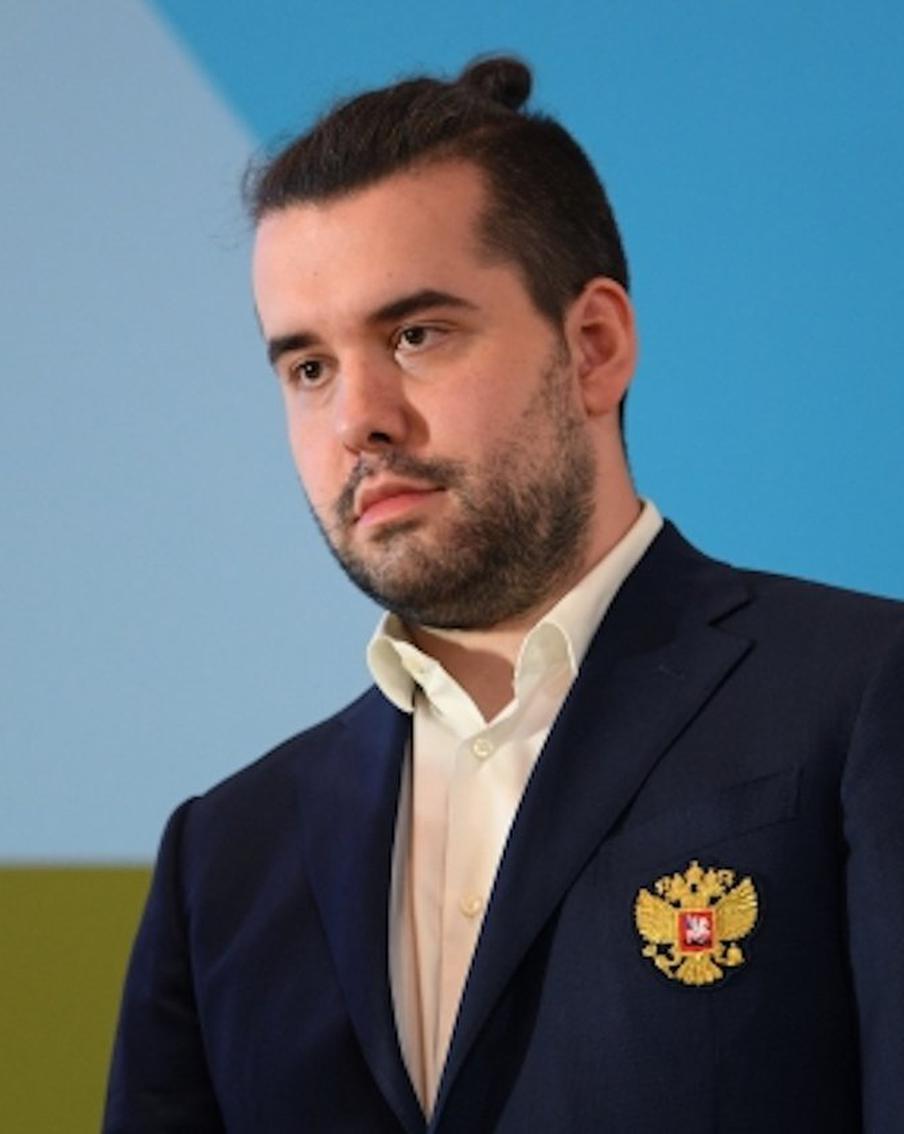 Ян Непомнящий попробует вернуть в Россию шахматную корону. В главном поединке года он сразится с норвежцем Магнусом Карлсеном