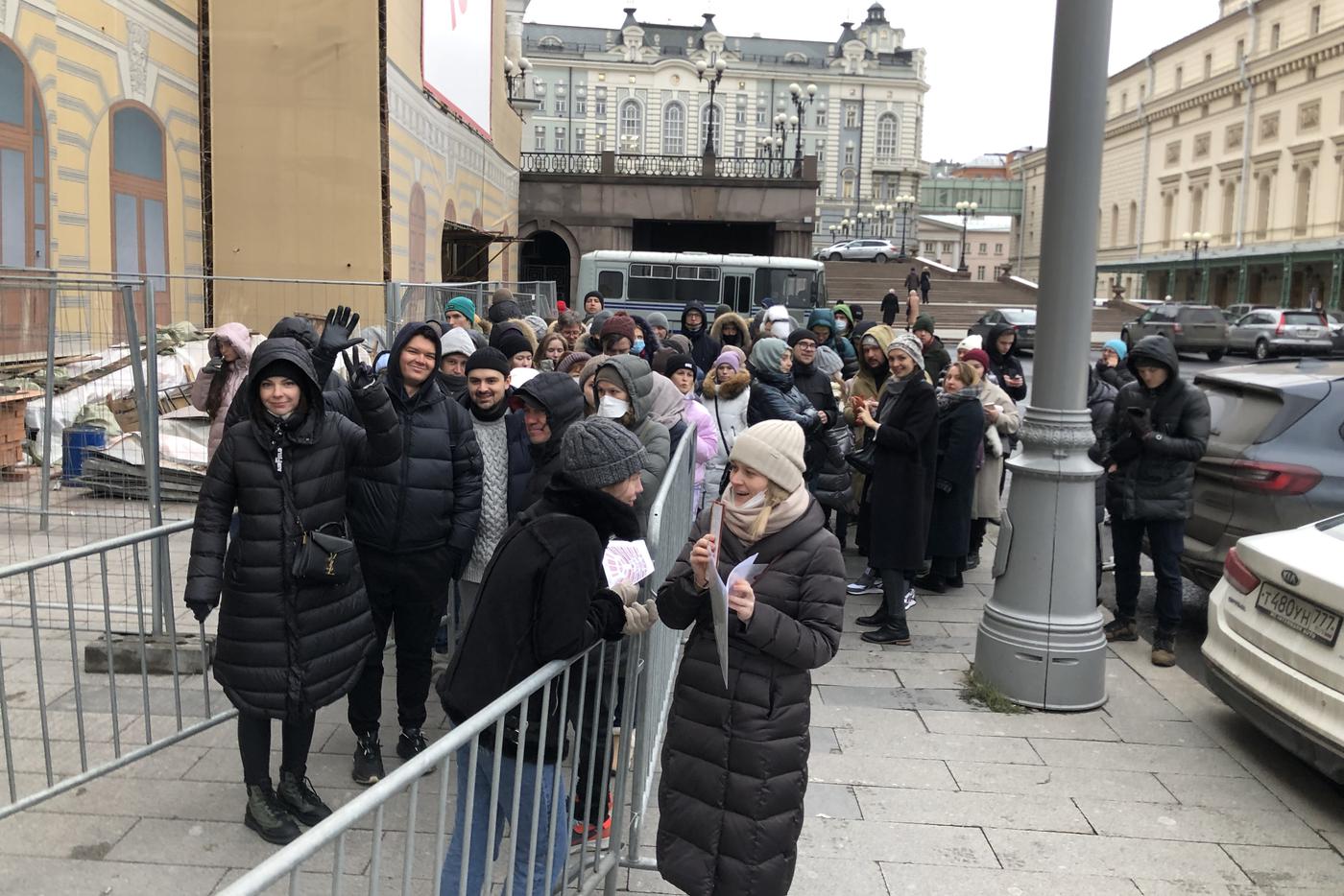 В декабре у касс театра всегда ажиотаж.