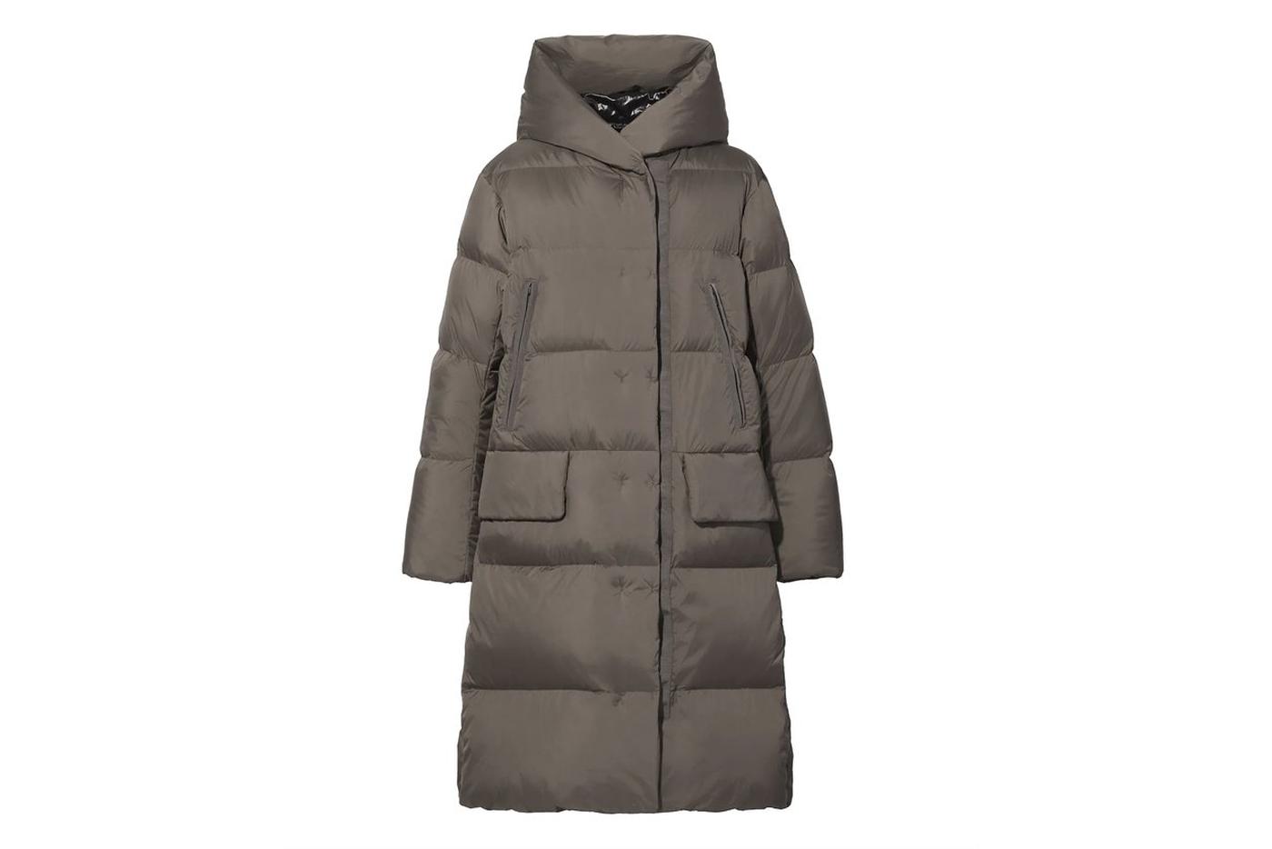 Uniqlo +J (16 999 руб.)
