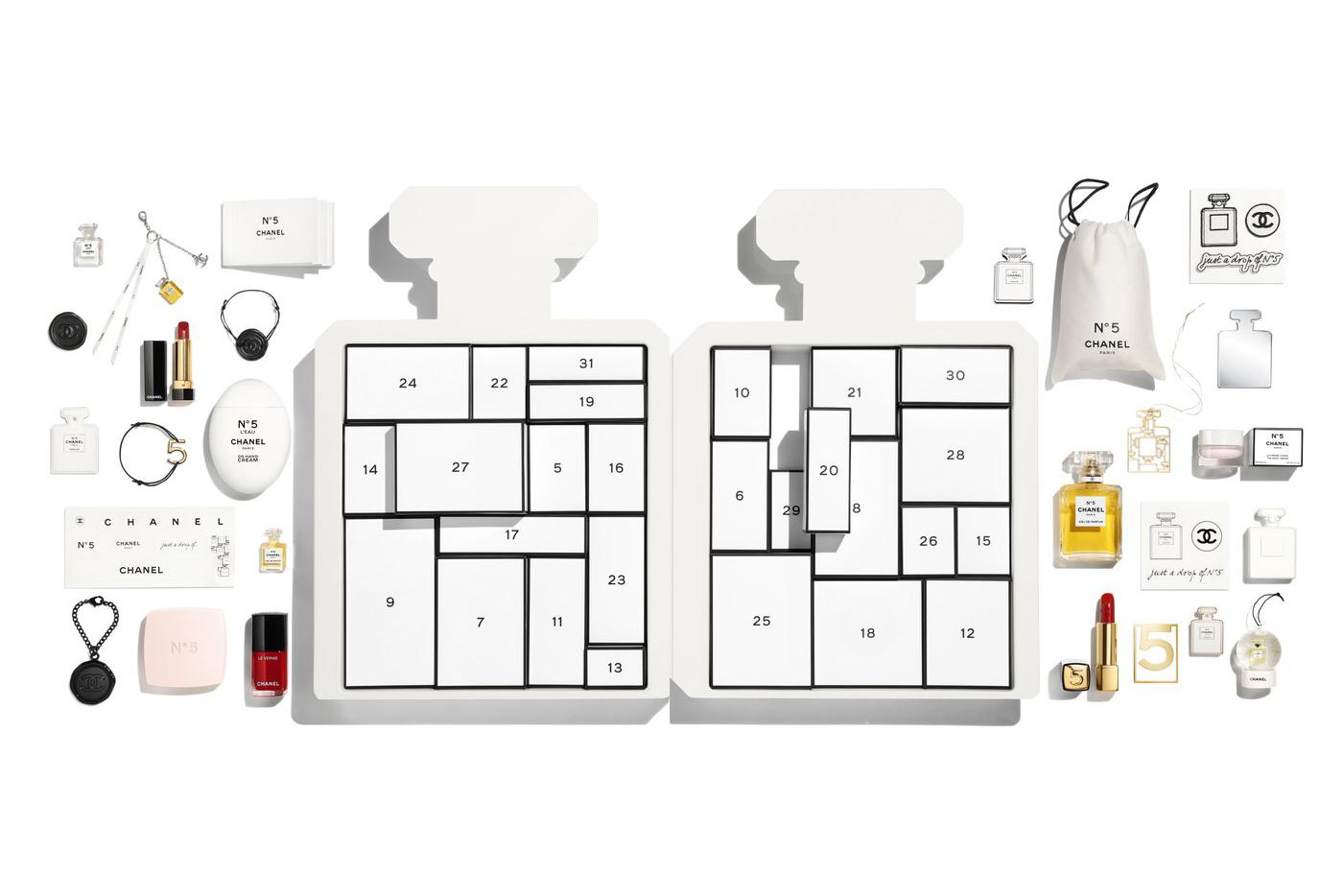 "Красивое" содержимое адвент-календаря на сайте бренда.