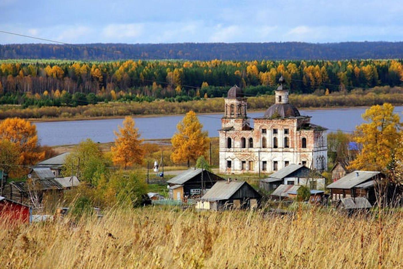 Богоявленский храм 1856 года постройки когда-то считался одним из красивейших в Усть- Сысольском уезде.