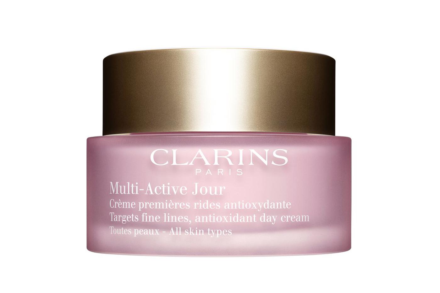 Дневной крем в кремовой текстуре Clarins Multi-Active Jour (3270 – 5450 руб.).