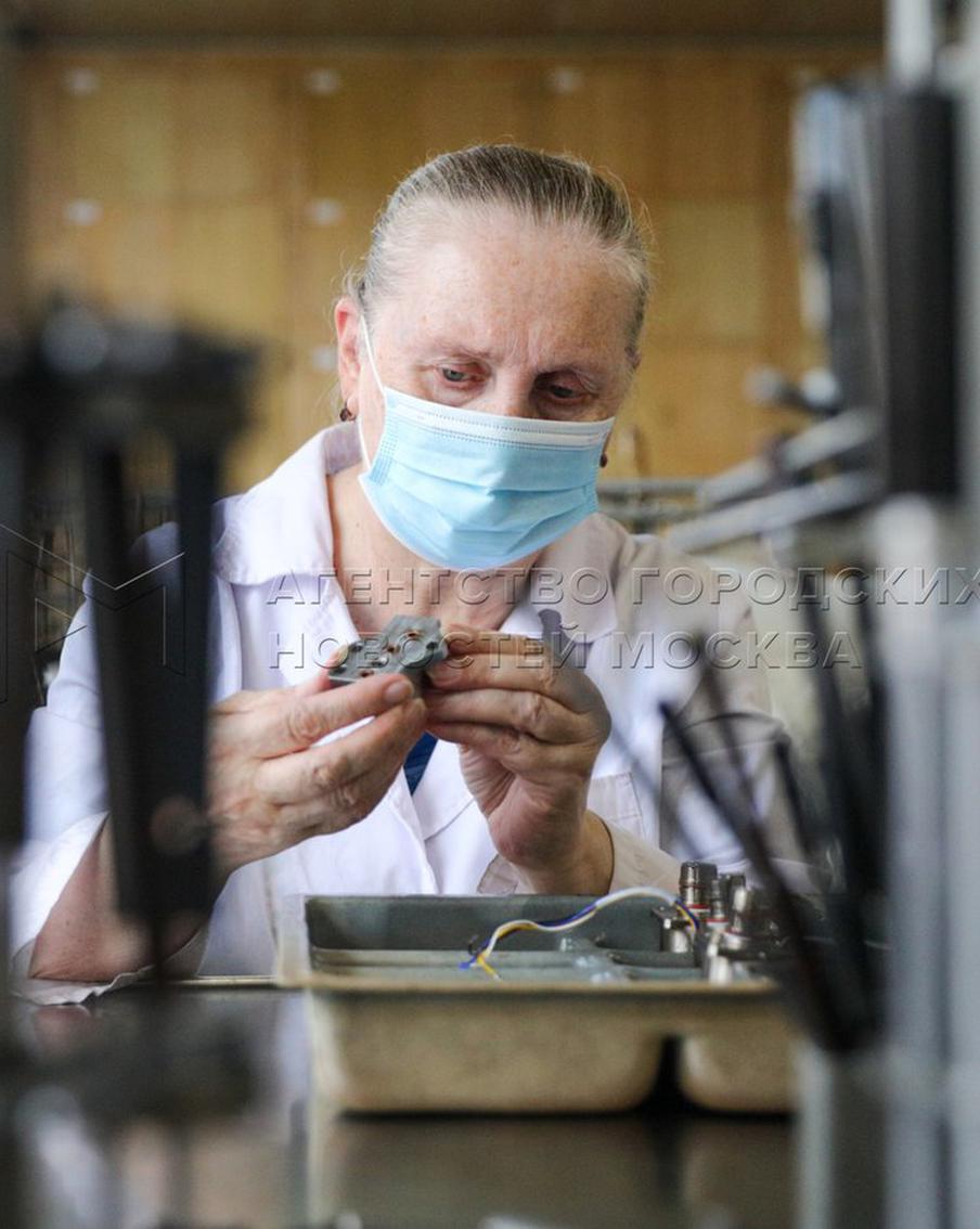 Власти Москвы заплатят за маски: предпринимателям столицы направлено 330 миллионов рублей на средства индивидуальной защиты