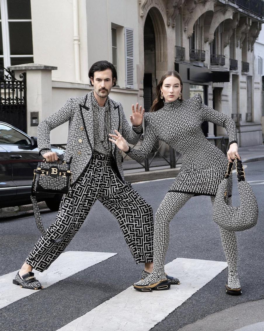 Стильный тандем: Модные блогеры, которые ведут один Instagram на двоих