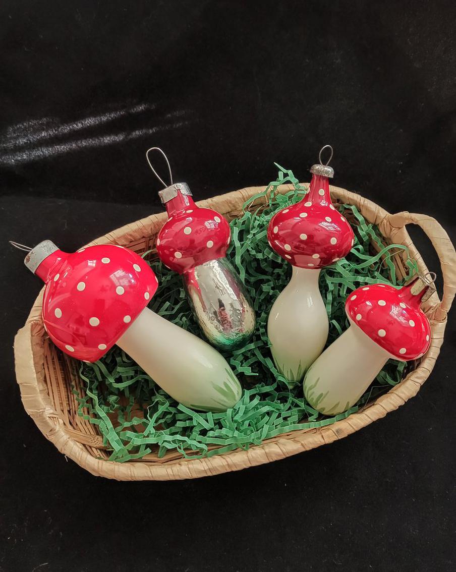 Игрушки из коллекции Маргариты Горловой.