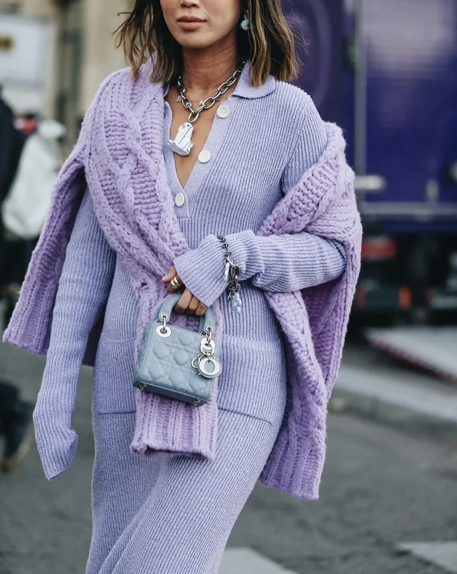 В новый цвет Pantone можно одеться с ног до головы.