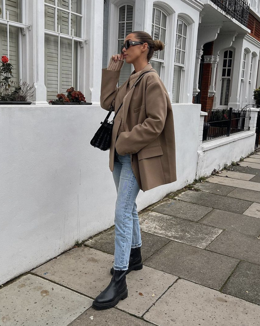 Пиджак – один из главных элементов базы.