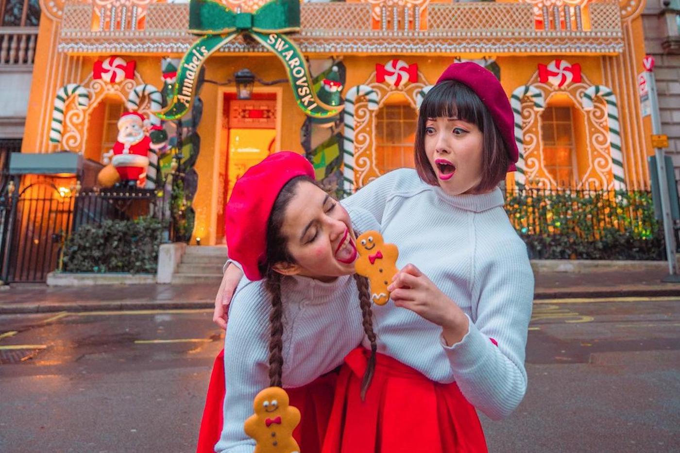 Этот домик нельзя съесть – им можно только любоваться!