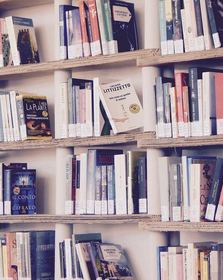 Россияне проголосовали рублём за книги: нонфикшен снова в лидерах