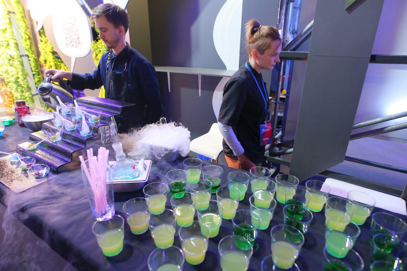 В городе будущего можно попробовать блюда из молекулярной кухни.