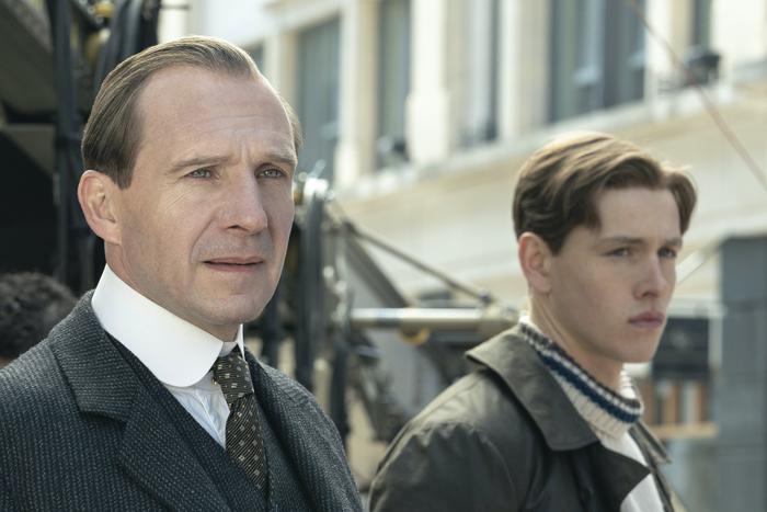 "Это своего рода игра в историю": Рэйф Файнс рассказал о своей роли в новом фильме