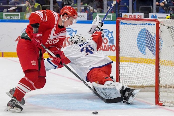 Эксперт оценил расширенный состав сборной России по хоккею. Игроки будут готовиться к Зимним Олимпийским играм-2022 в Пекине