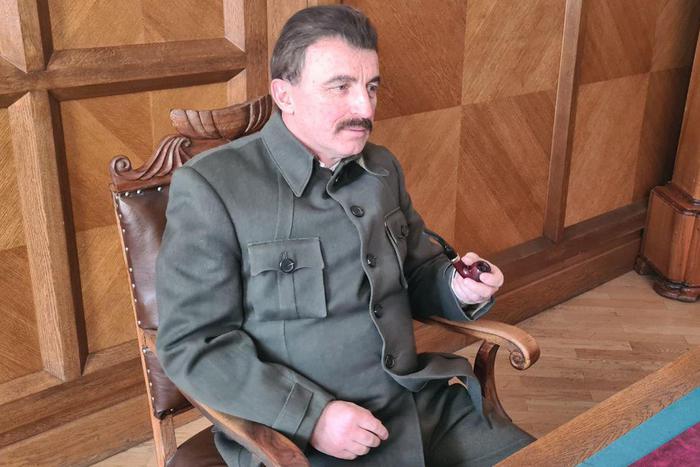 Иностранные языки и кино защитят людей от старости