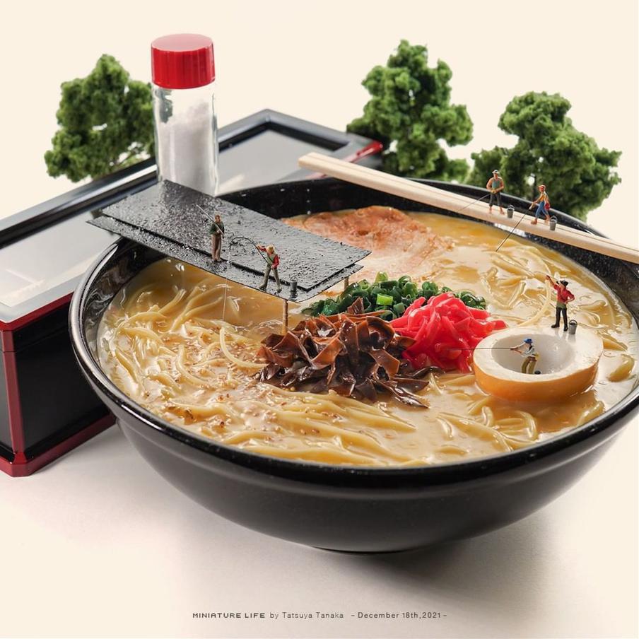 В арсенале художника порядка 50 тысяч фигурок.