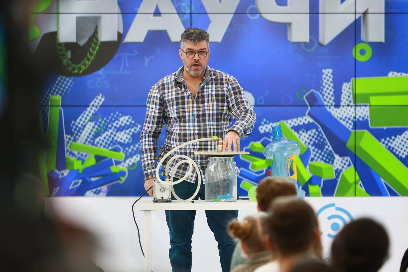 В МИСиС состоялась церемония награждения конкурса "Знаешь? Научи".