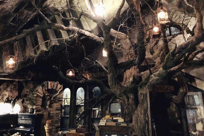 Выход на Изнанку Дома находится на Покровке