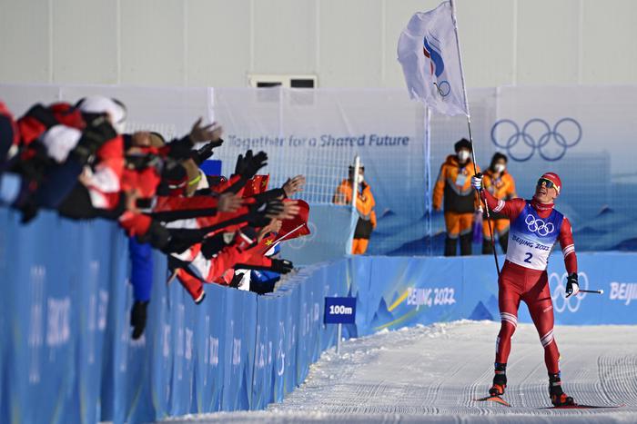 Большунов идёт за вторым золотом: чего ждать от россиян на Олимпиаде 11 февраля