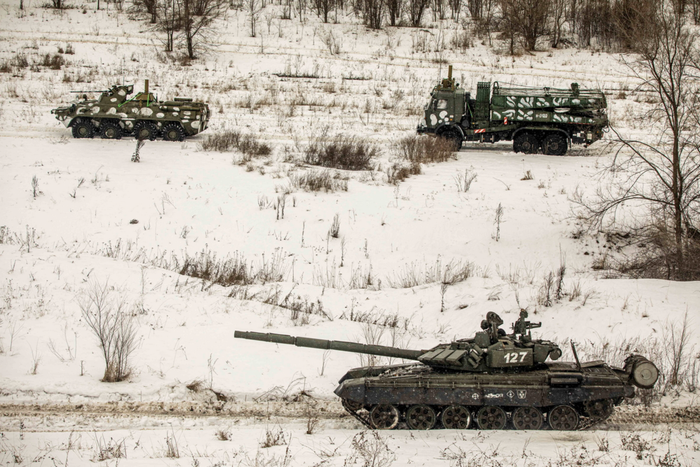 Выдуманное нападение России на Украину сравнивают с инфляцией и коронавирусом