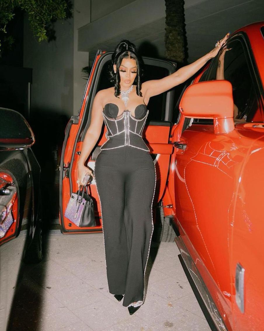 Модель Кейша Кайор.