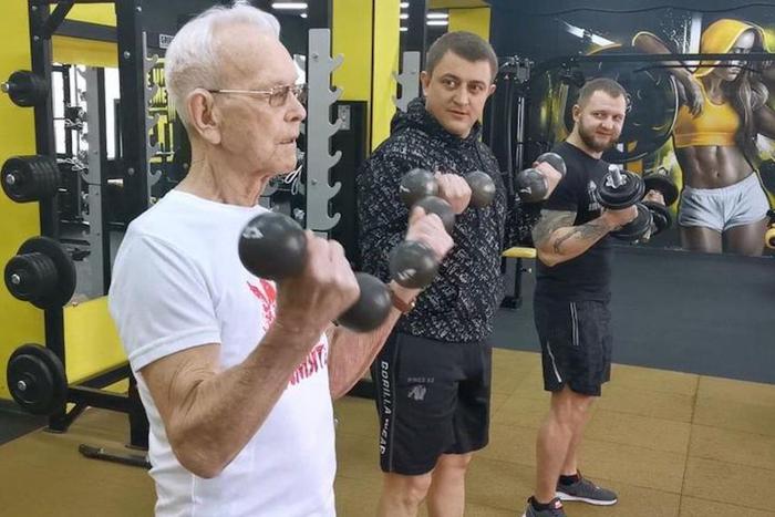 95-летний ветеран пробегает по 10 км