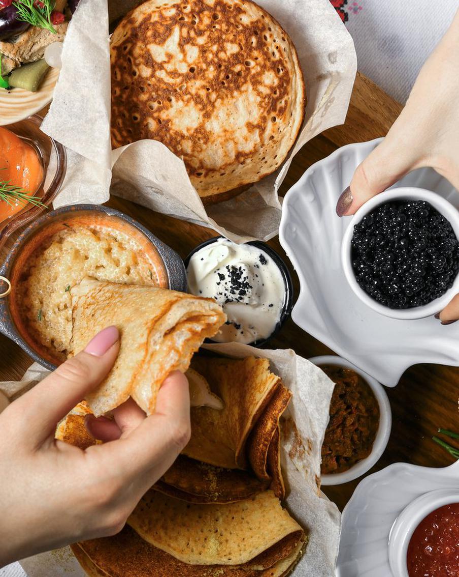 Меню ко дню: учимся готовить блины к Масленице. В этот раз Metro предлагает сделать акцент на оригинальность