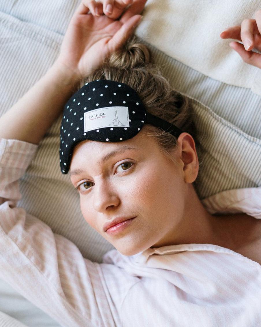 Очень долгий путь пижамных костюмов в мире моды: как классическая домашняя одежда превратилась в вечерний костюм