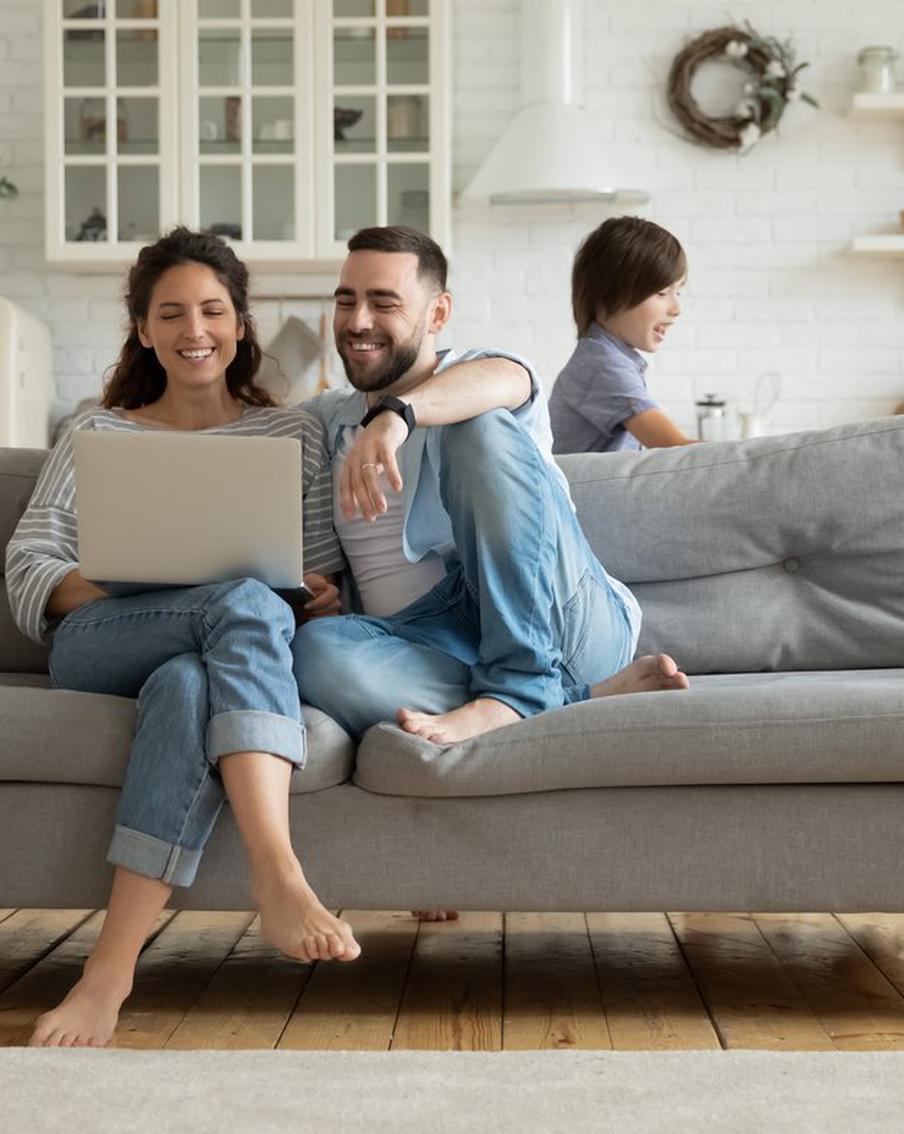 Для крепких отношений у пары должны быть общие цели. Психолог объясняет, как правильно их выбрать