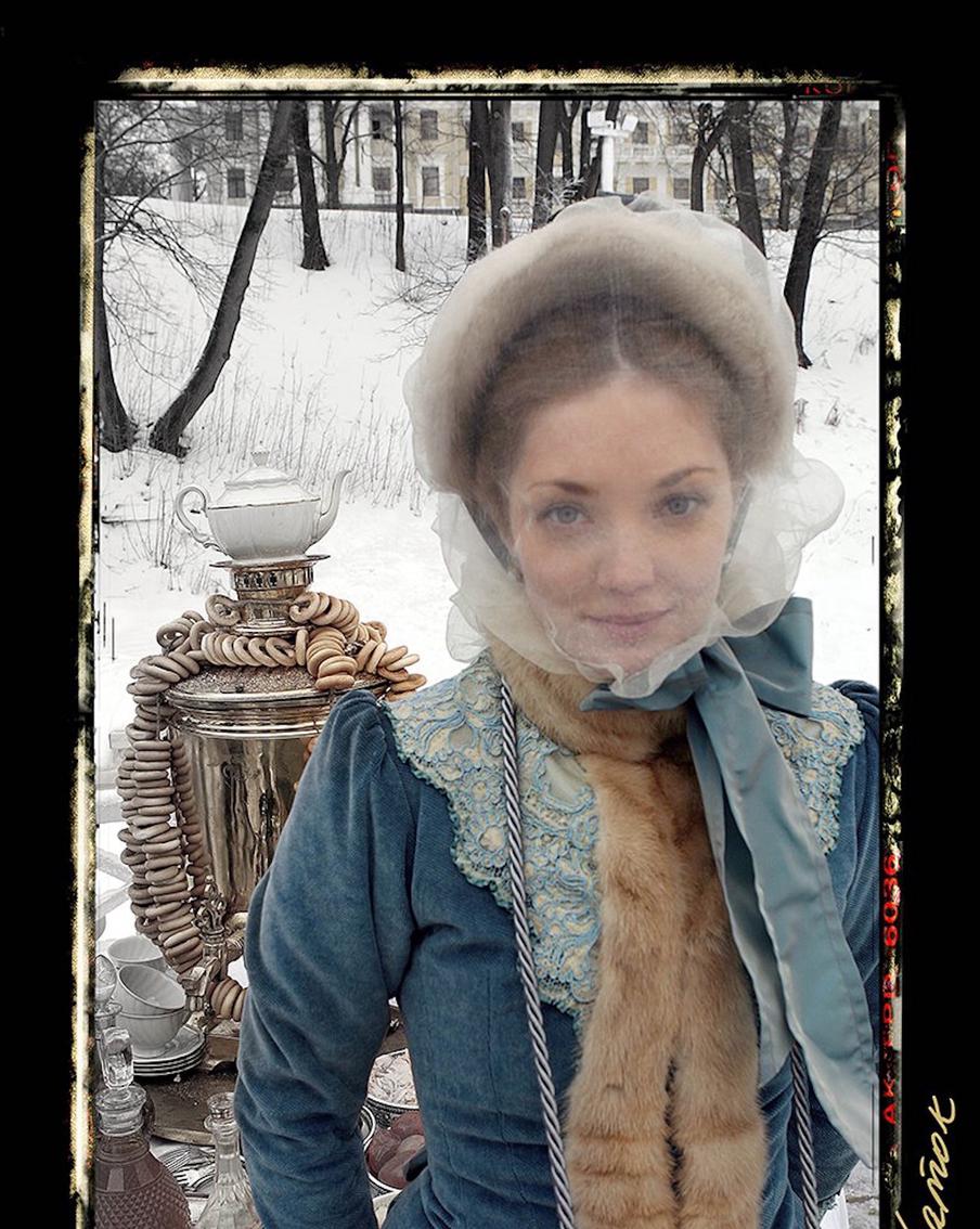 На выставке много работ, на которых запечатлены мгновения киношной жизни мастера.