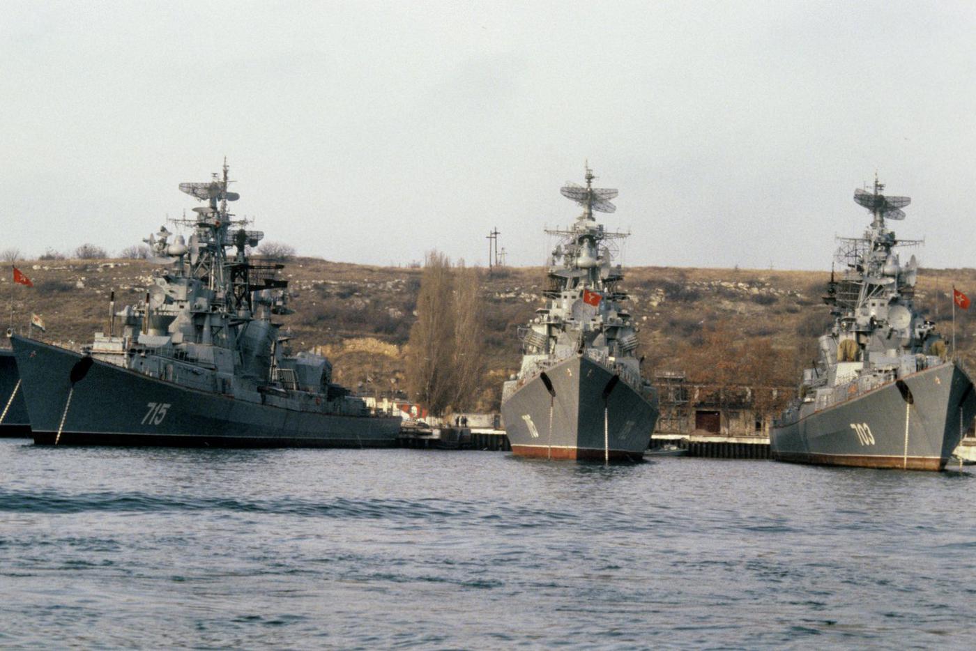 Корабли Черноморского флота ВМФ России, на который претендует Украина, 1992 год.