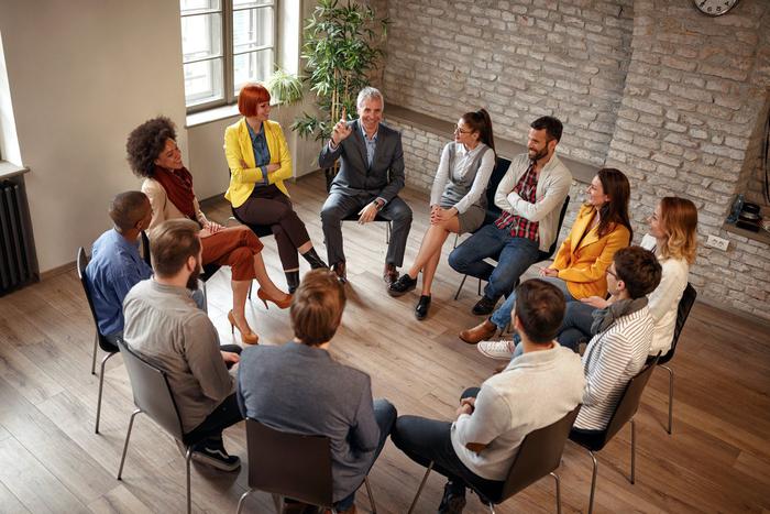 Нагрузка на группы психологической взаимопомощи возросла: россияне хотят быть услышанными и получить поддержку