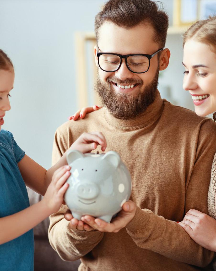 Самое главное в отношениях – научиться планировать бюджет. О его формировании паре нужно договариваться заранее, считает эксперт