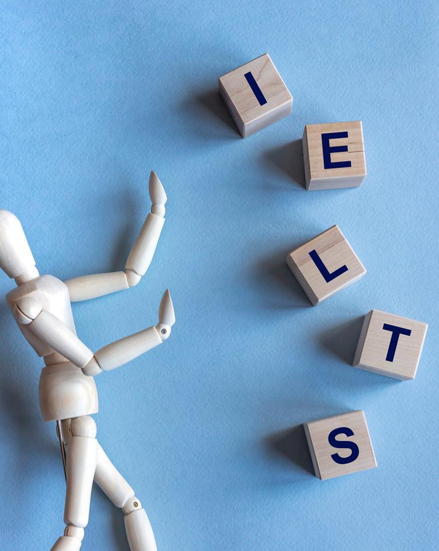 Экзамен IELTS, возможно, будет нельзя сдать в России. Выяснили, какой выход есть у абитуриентов