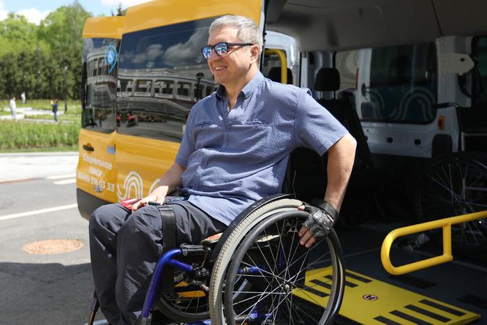 Популярность электронных обращений увеличилась вдвое: В 2021 году за соцуслугами обратились 1,6 млн москвичей