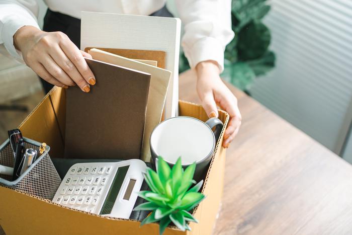 Россияне теряют рабочие места и готовы сменить профессию