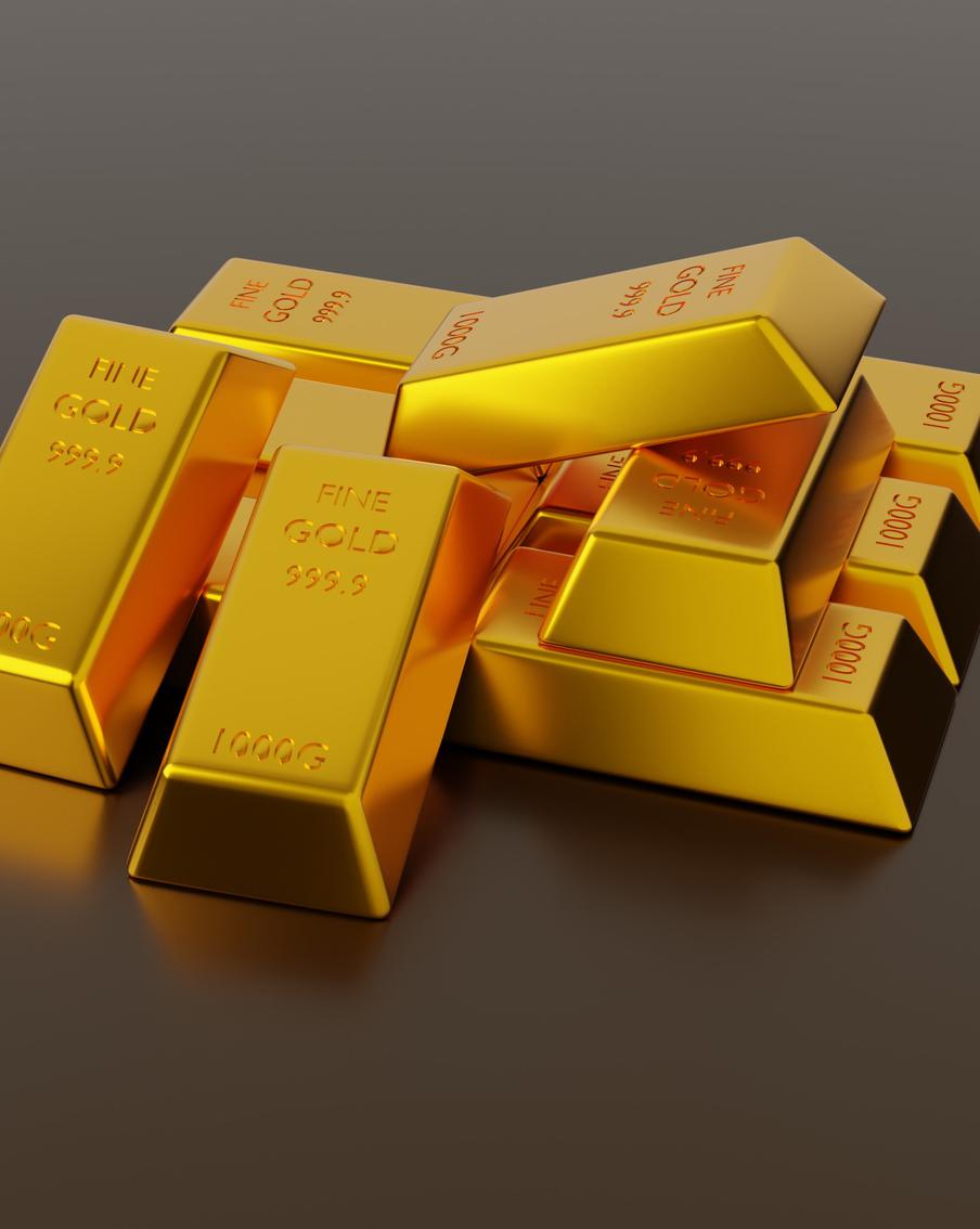 Стоит ли бежать в кризис за золотыми слитками, выяснили у экспертов и аналитиков