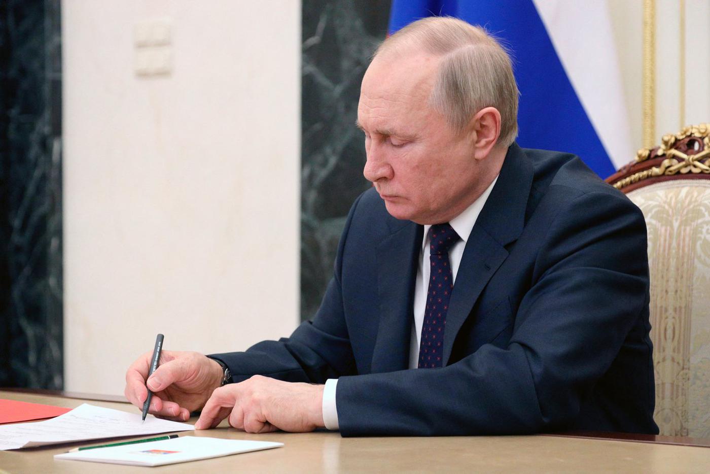 Путин сделал ряд заявлений на совещании с членами правительства.