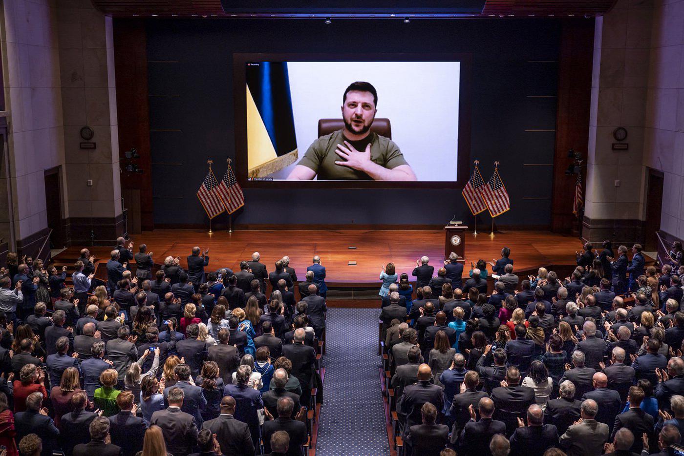 Владимир Зеленский выступает перед конгрессом США.