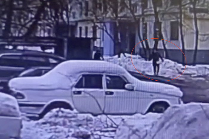 Профессиональная бдительность не подвела. В свой выходной полицейский распознал и задержал мошенников