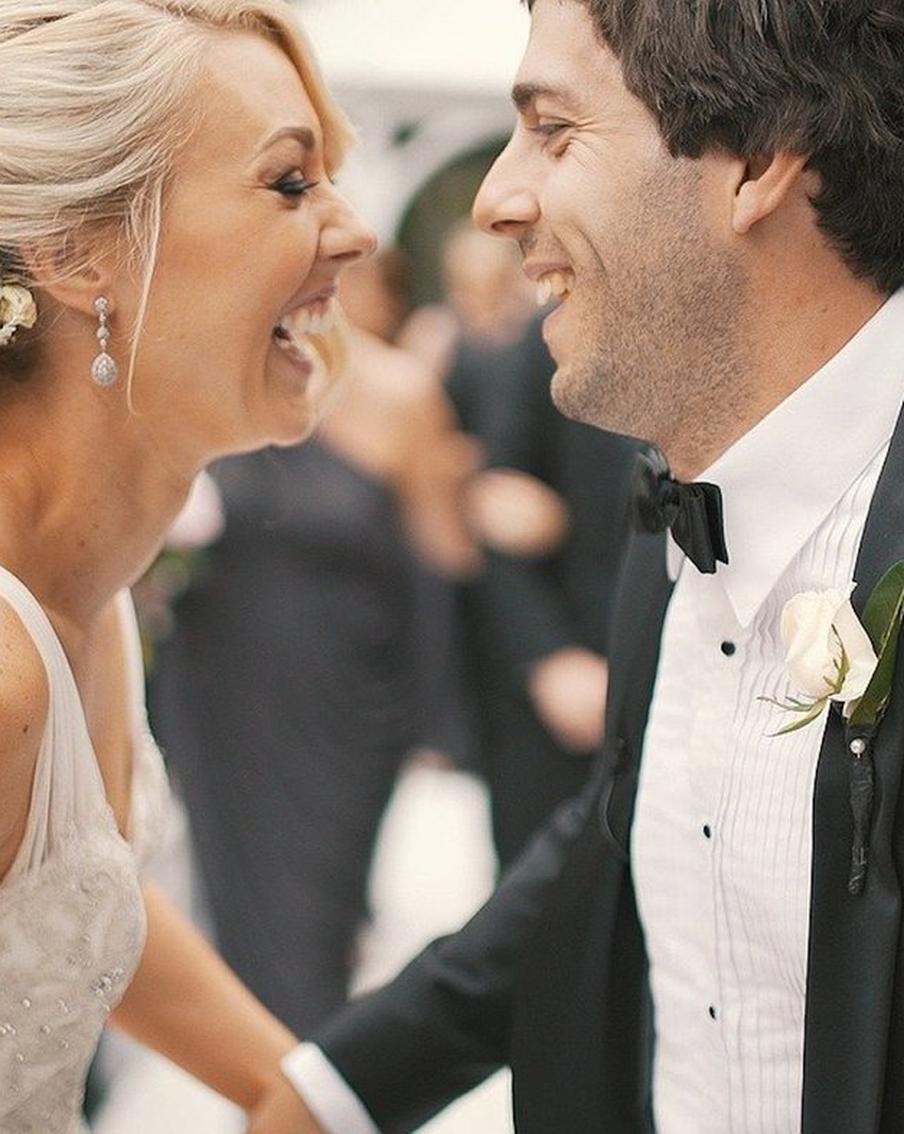 Почему женихи берут фамилии невест, а сами невесты иногда отказываются это делать