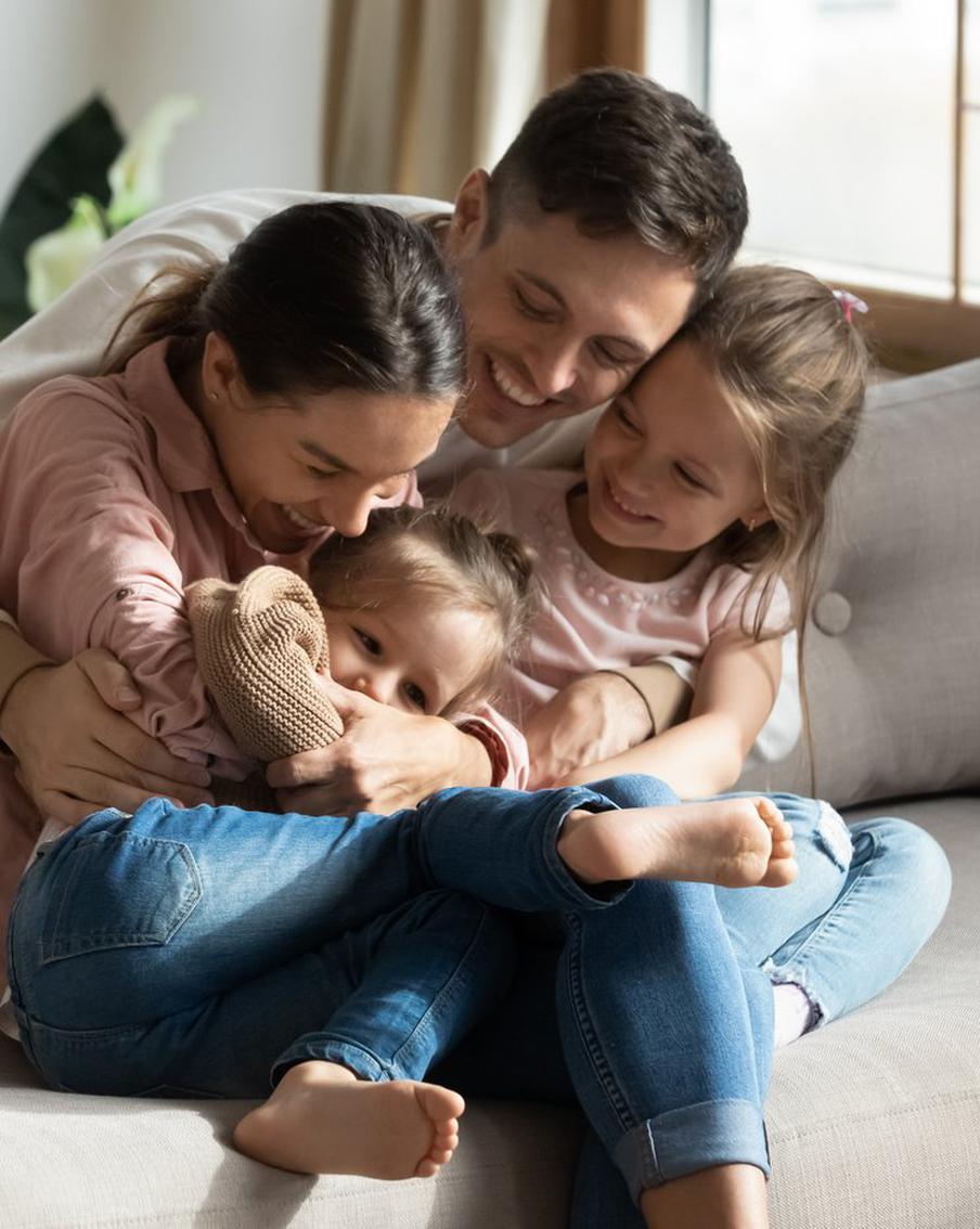 "Тепличный" ребёнок не может противостоять опасностям этого мира. А это чревато очень серьёзными последствиями