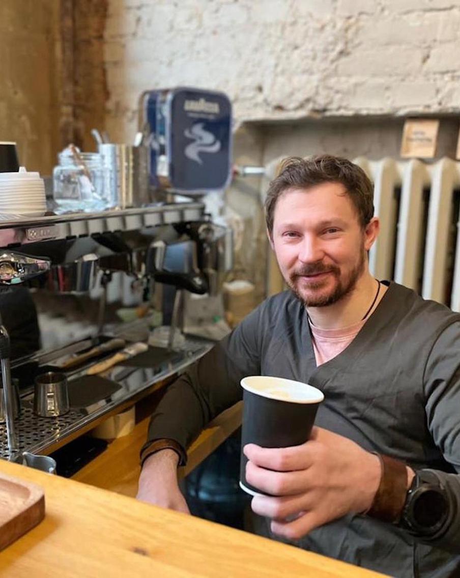 Особенные люди варят хороший кофе