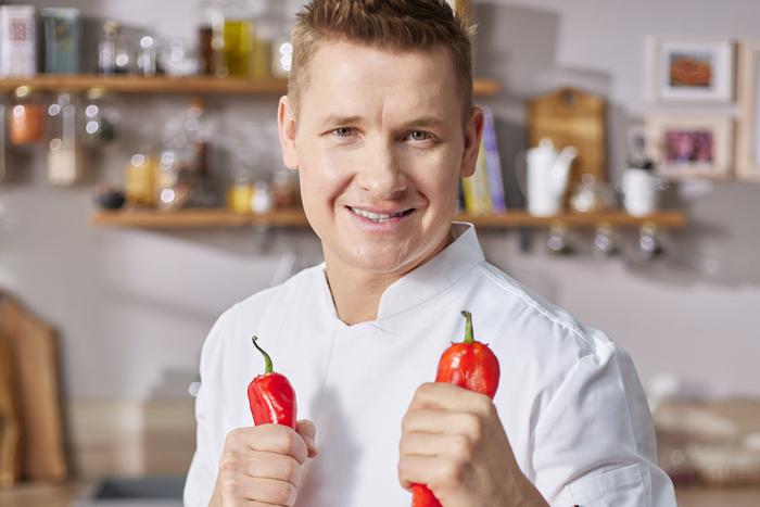 "Авокадо нет места на нашей кухне". Поговорили с Александром Бельковичем про рост цен и внутренний туризм